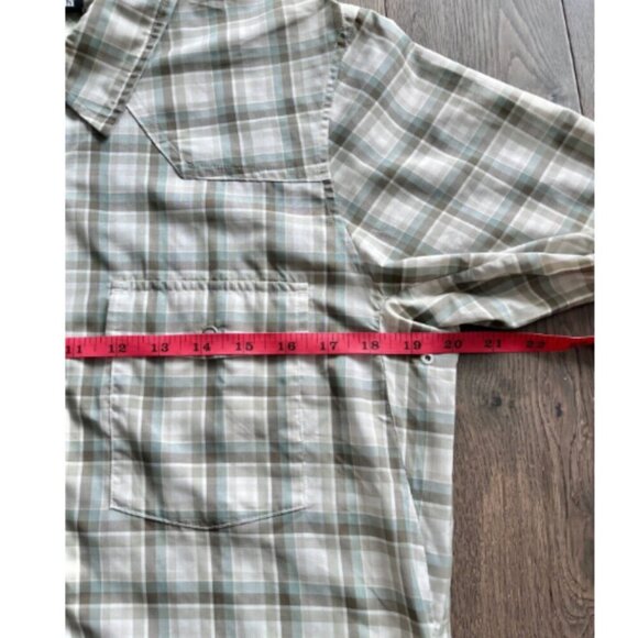 Patagonia Women's Plaid Snap Shirt Size S Green Beige Short Sleeve Outdoor Hike - Picture 6 of 7